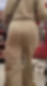 Teen booty in joggers