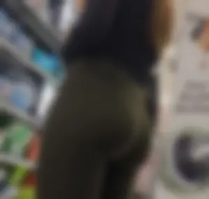 Bubble butt pawg in green lulus