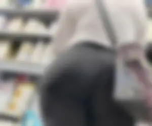 THICK PAWG/ NICE ANGLES/ CLOSE UPS/ BENT OVER (not oc)