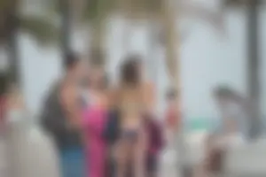 Even more hot and sexy bikini babes in Florida