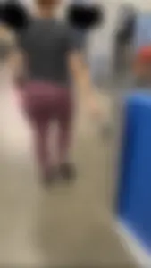 Pink leggings Latina milf
