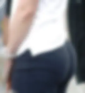 Candid girls in leggings and tights