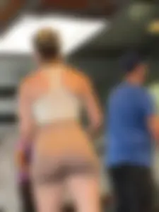 PAWG Baddie Blonde Best Ass In Gym (Not OC)