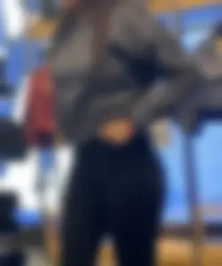 SLIM THICK Latina [OC]