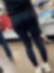 Petite Latina with fit ass in leggings