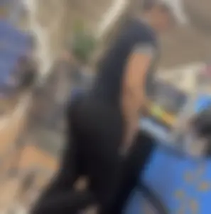 Bubble butt in leggings