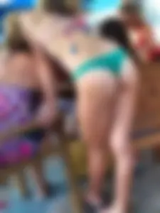 Bikini girls