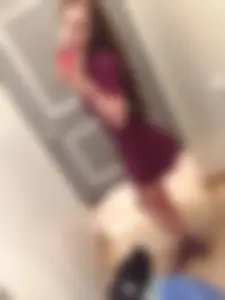 Nice non-candid girl mirror selfies in the fitting room