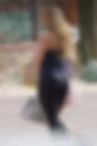 Thick fit blonde in leggings with a great ass and some cleavage