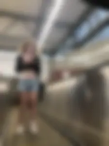 Tall Candid Teen Girl in Denim Shorts and a Top With an Injured Knee Subway and Street Creepshots - Hot and Muscular Long Legs