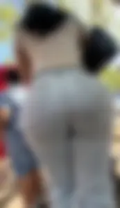 Latina Milf with a PHAT ass in jeans😫 (ОС)