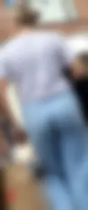 Blonde girl in jeans. Jeans could have been tighter i.m.o. ;)
