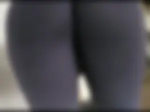 Juicy ass in leggings completely bent over