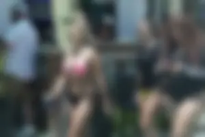 Florida beach and bikini girls