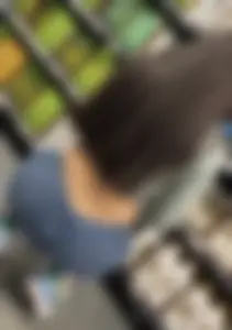Really Oblivious Latina milf let me get all the angles