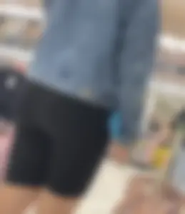 A lot of teens and milfs from today’s shopping trip
