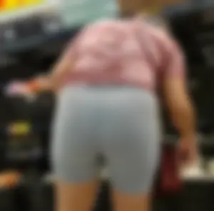 Latina Milf VTL in Spandex Shorts