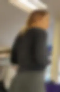 Blonde babe in teal coloured leggings