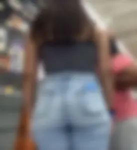 Gorgeous Latina ass