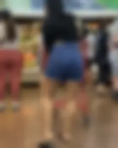 Short sexy latina milf