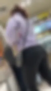 Very sexy bubbles  in the mall and a cameltoe
