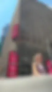 Tourist Cheeks