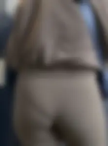 College Vpl Latina In Dark Grey Leggings Going Up The Stairs