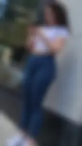 Hot chunky girl in leggings street creepshot