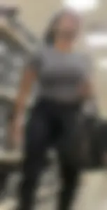 Some quick caps of this fine black MILF her ass had me drooling!