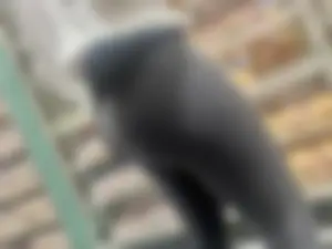 Must see bubble in leggings at Costco (OC/Close up/Gif)