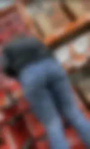 Girl fills her jeans at HD