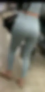Tasty azn ass in leggings with VTL