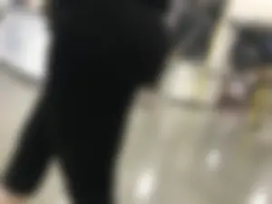 Sexy Amazon employee in leggings with a nice ass