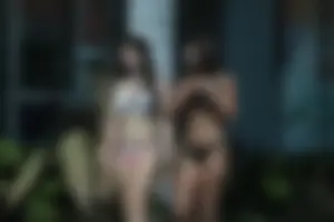 Florida beach and bikini girls