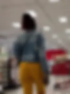 Yellow jello milf