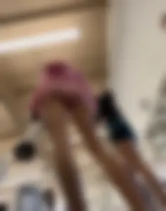 Cute babe with the Bubble but working Out  / Not OC