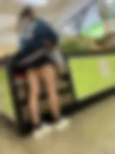 Fat booty in flares / bonus skirt pic