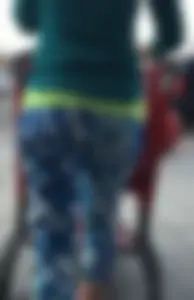 Target milf sexy in patterned leggings while shopping