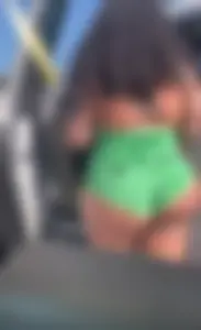 Thick slut showing ass pt.2