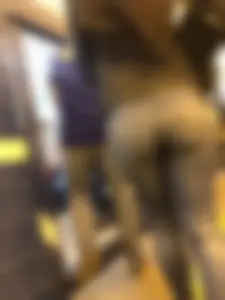 Great Big Candid Ass in Tight Jeans Subway Station Creepshot