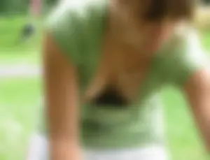 Candid boobs, nip slip and downblouse pics