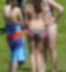 Bikini girls