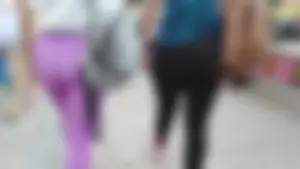 Team Yoga Latinas bubble butt