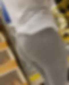 Aye, mami, you don’t need bread - dat’ ass is big enough as it is! Bread Mami VPL
