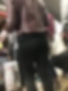 Nice VPL candid ass in tight pants