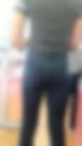Ebony girl showing lil ass in tight jeans