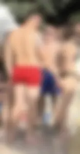 MILF booty at the pool