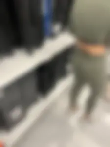 Sexy Brazilian MILF in tight green leggings VPL