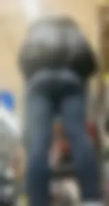 Petite tight booty‼️ (closeup + classic bendover)