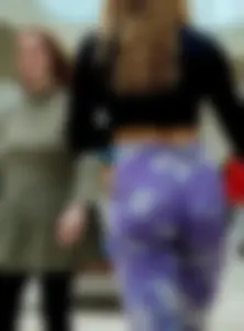 Gorgeous jiggly ass fit babe oc post